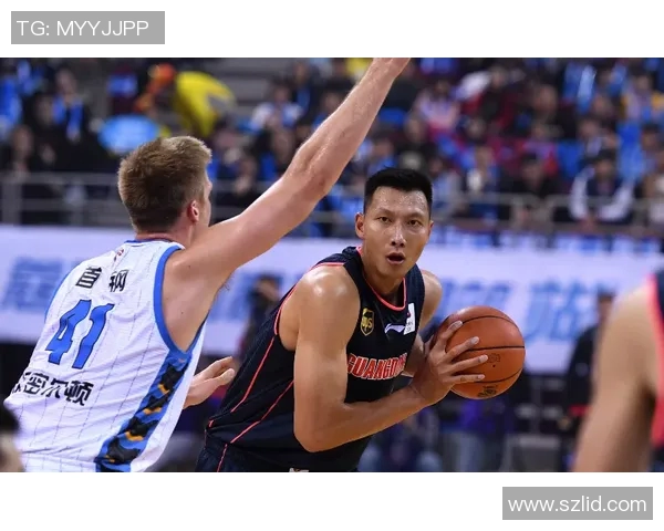 CBA精彩对决回顾广东队与北京队的巅峰对抗录像回放分析